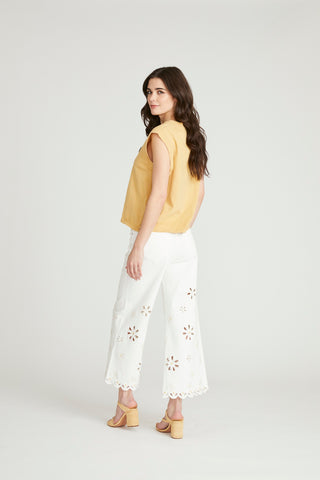 Martha Crop - White Doily Daisy