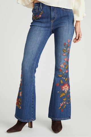 Farrah Flare - Rosevine