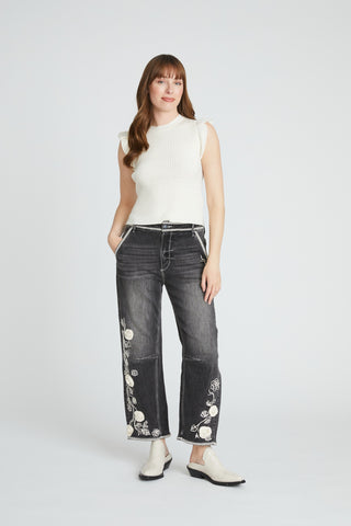 Barbara Barrel - Ravishing Rosettes Blk