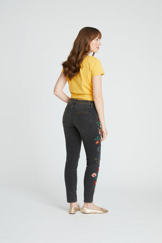 Jackie Skinny - Hazel Hallucination