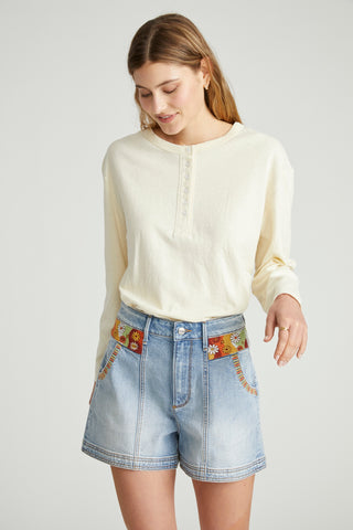 Phoebe Short - Sunflower Power