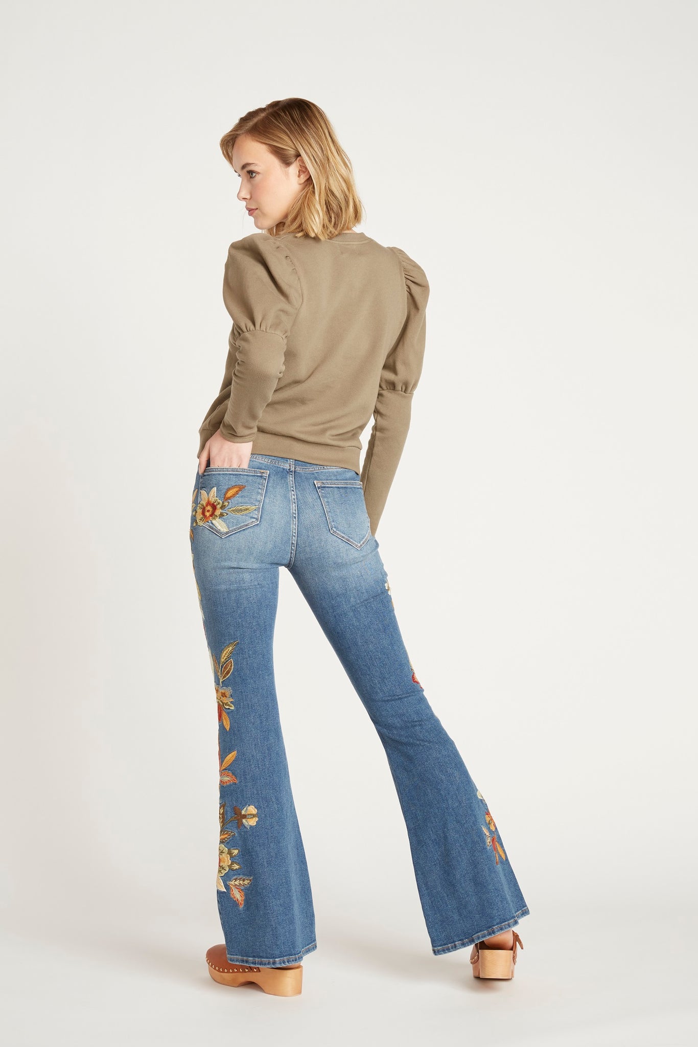 Farrah Flare - Feathery Leaf