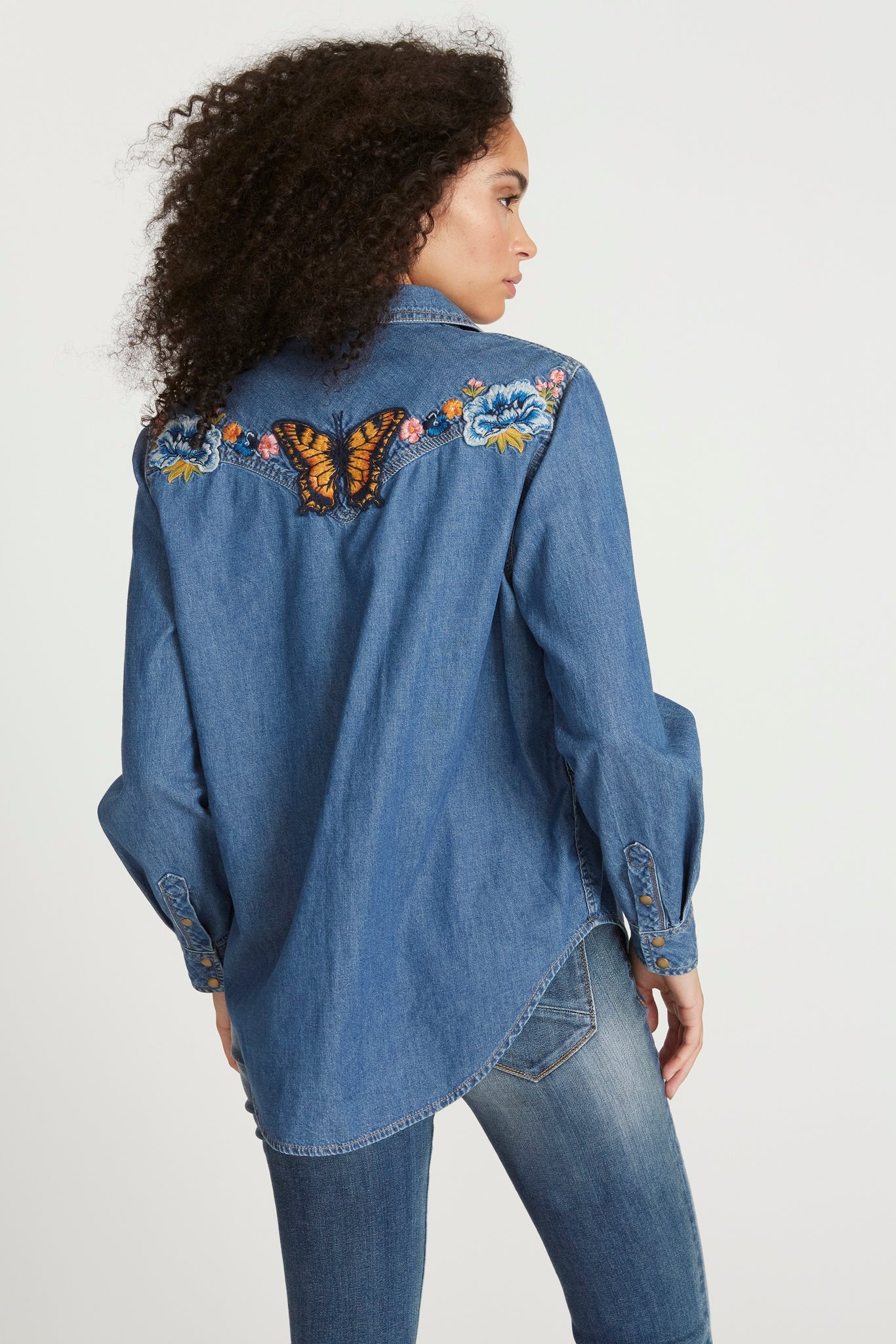 Lana Shirt - Butterfly Effect